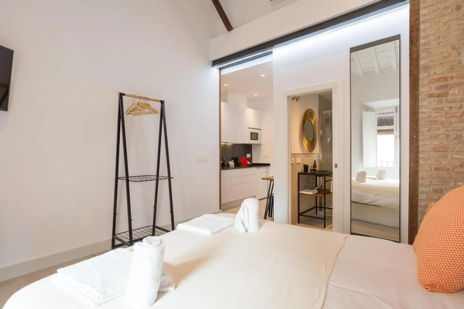 Te1A-El Teatro Brick Wall Suite Prime Location Málaga 0*,